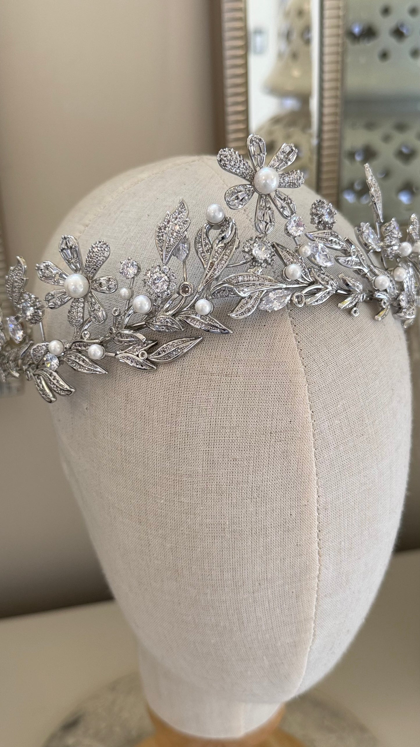 Tiara Flora