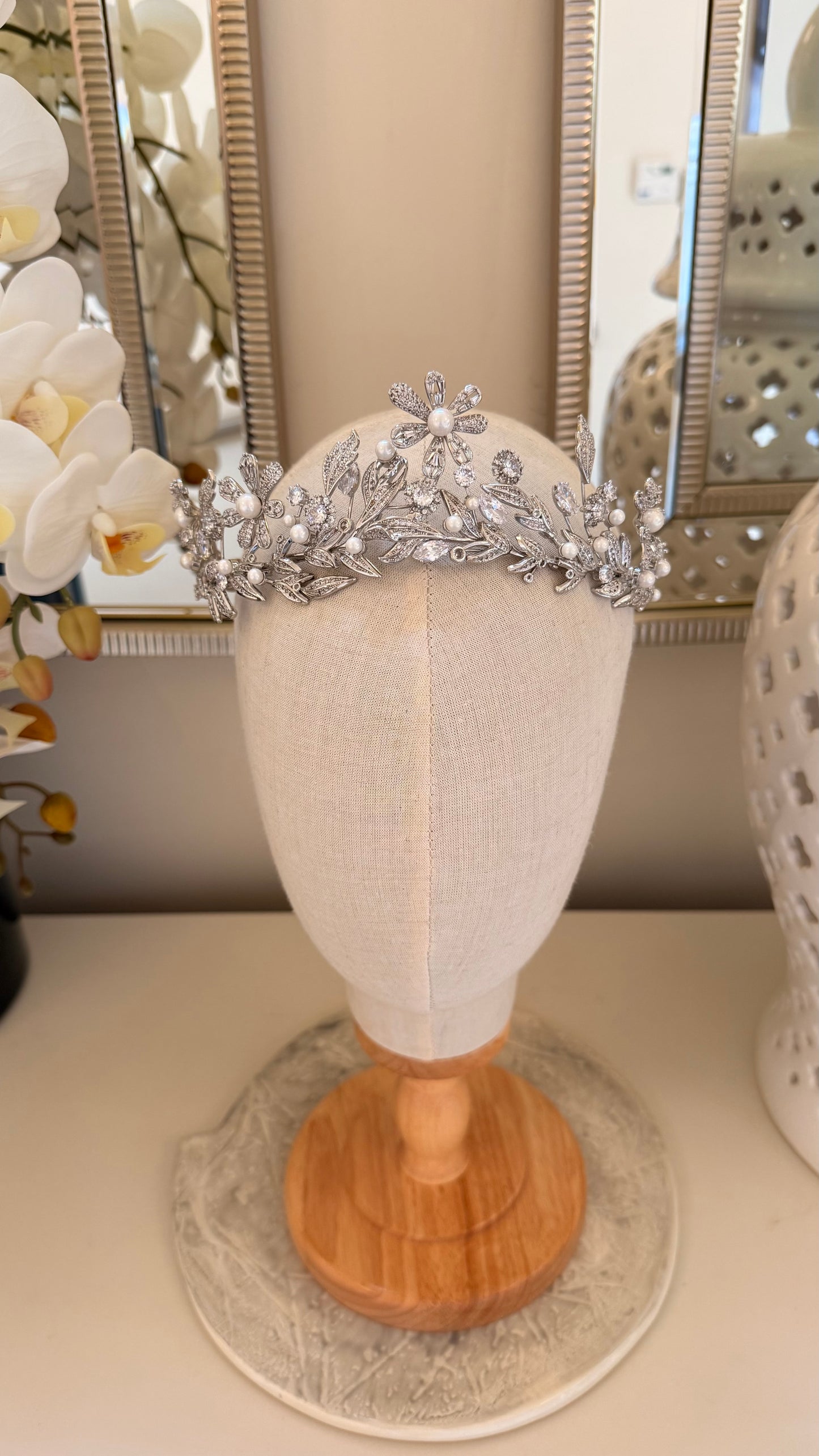Tiara Flora
